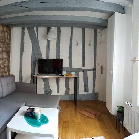 Studio Charme Haut-Marais Paris Exterior photo